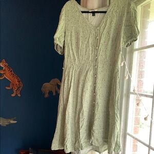 Light Green Button-Front Dress in size M